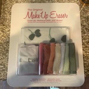 8 pack of makeup erasers